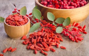 Znáte goji? Má 500x více vitaminu C než pomeranč a zpomaluje stárnutí!